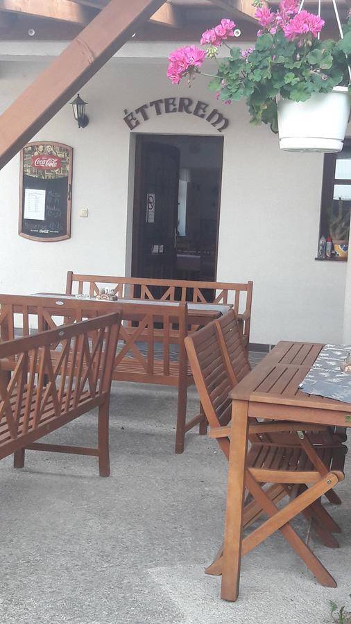 Benyei Fogado Panzio Es Etterem Bed & Breakfast Erdőbénye Dış mekan fotoğraf